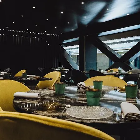 Almanac Hotel 5*