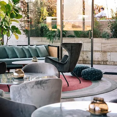Hotell Almanac 5*