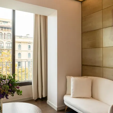 Hotell Almanac 5*