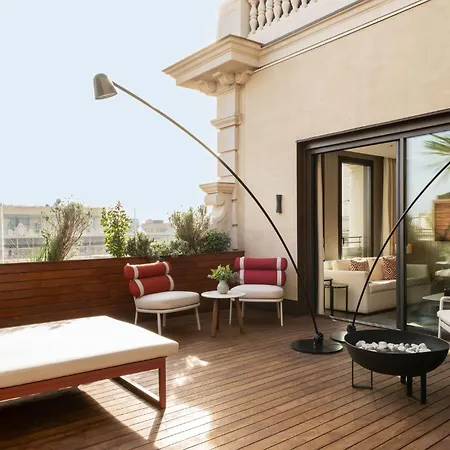 Almanac Otel
