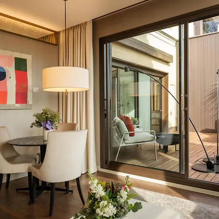 Almanac Hotell