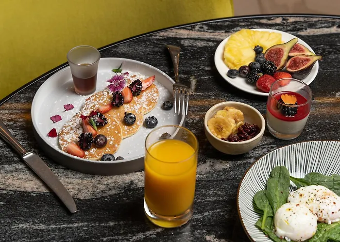 巴塞罗那艾玛纳克酒店 酒店