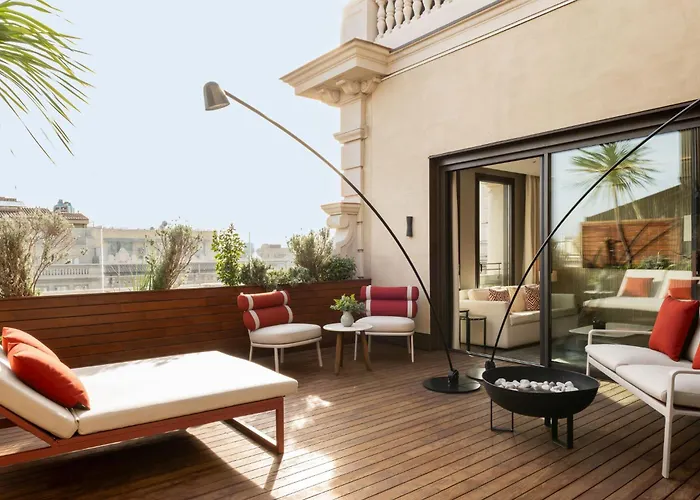 巴塞罗那艾玛纳克酒店 酒店