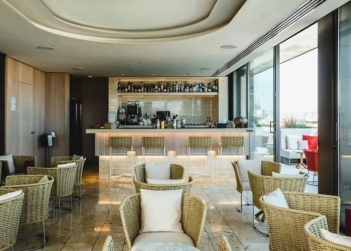 巴塞罗那艾玛纳克酒店 酒店