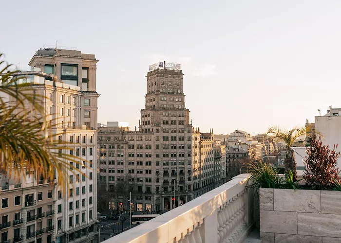 巴塞罗那艾玛纳克酒店 酒店