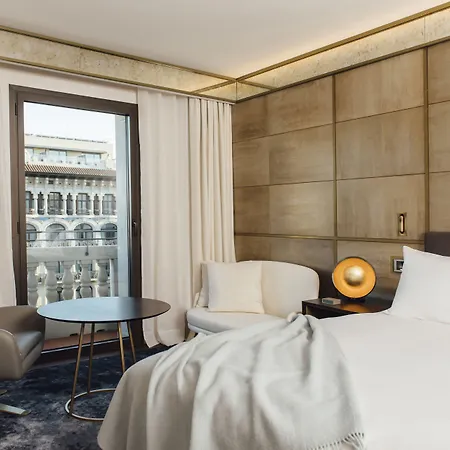 Almanac Hotel 5*