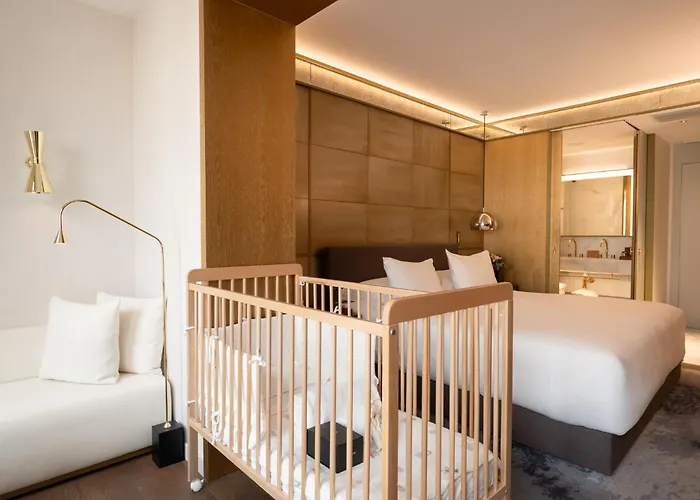 Hotel Almanac 5*